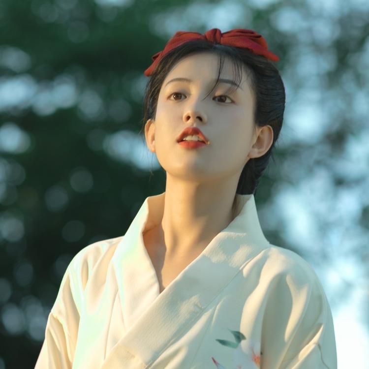 四乃森苍紫（身份：御庭番众前任首领、“天才忍者”） - 猪蜜蜜电视剧大全在线观看11 - 平板看剧